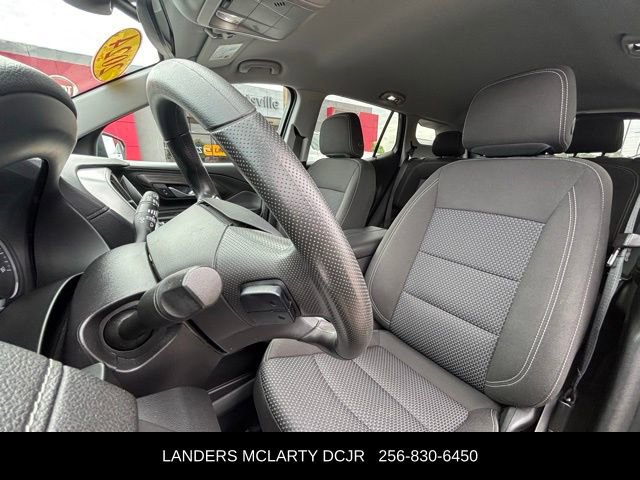 Used 2024 GMC Terrain SLE image 18