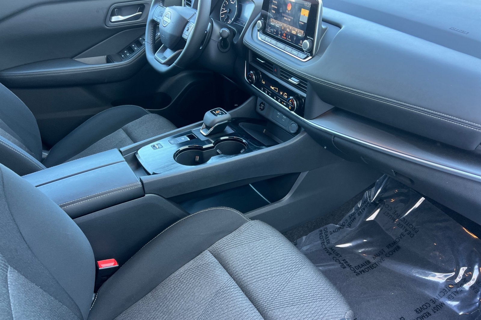 Certified 2026 Nissan Rogue SV FWD image 18