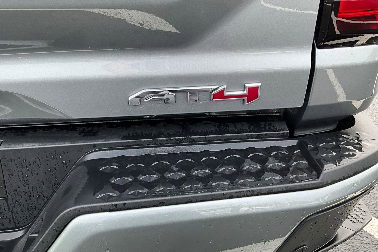 New 2025 GMC Canyon AT4 w/ Nightfall Edition image 8