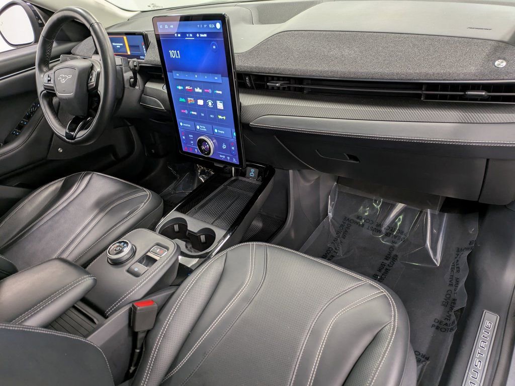 Used 2021 Ford Mustang Mach-E Premium image 29