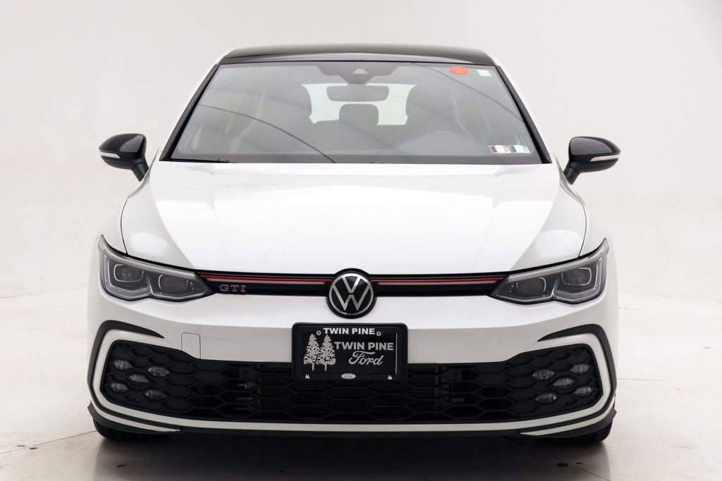 Used 2024 Volkswagen GTI SE w/ SE Leather Seats Package image 4