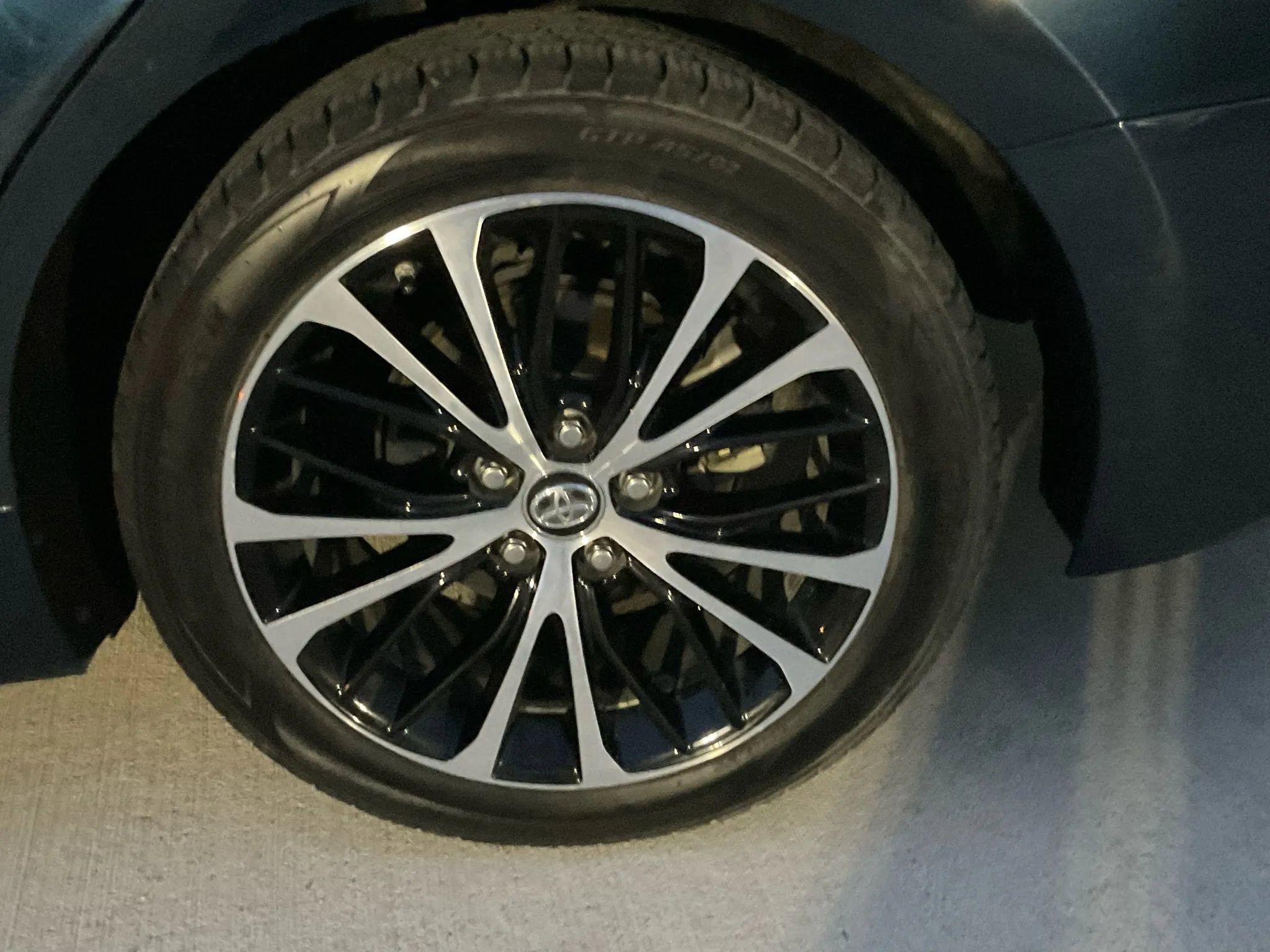 Used 2019 Toyota Camry SE image 28