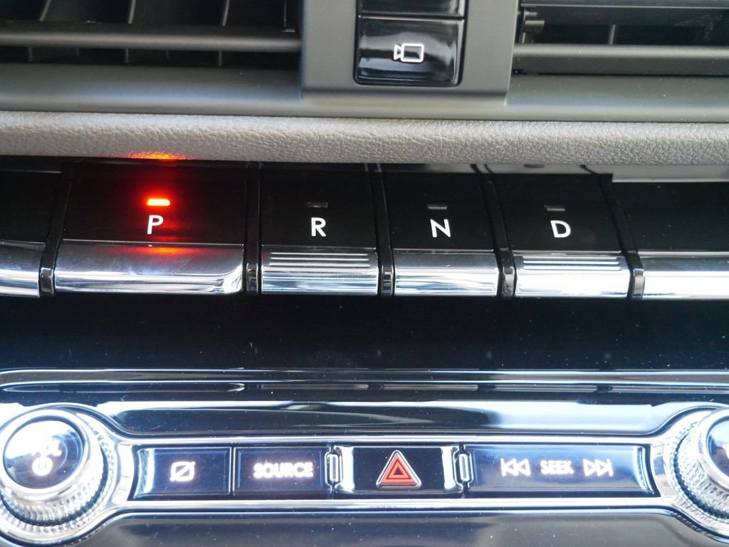 Used 2021 Lincoln Corsair AWD w/ Equipment Group 101A image 22