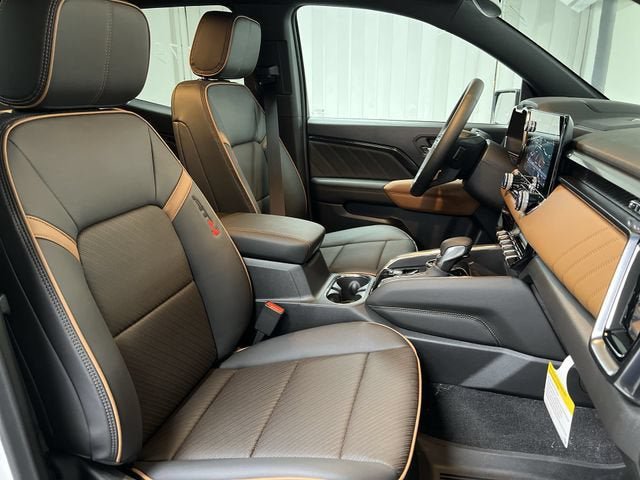 New 2026 GMC Canyon AT4 w/ Technology Plus Package AWD/4WD image 29