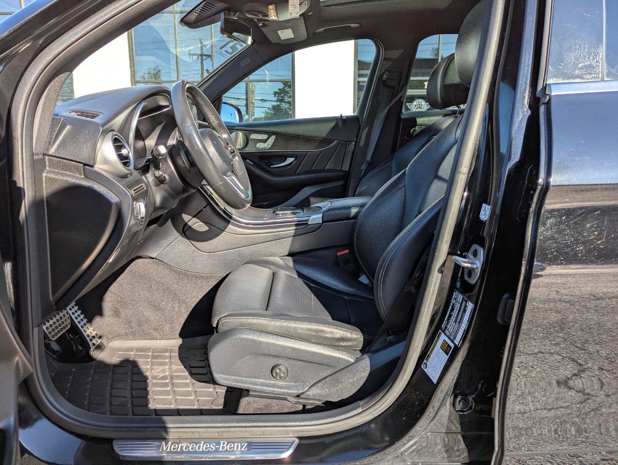 Used 2021 Mercedes-Benz GLC 300 4MATIC image 13
