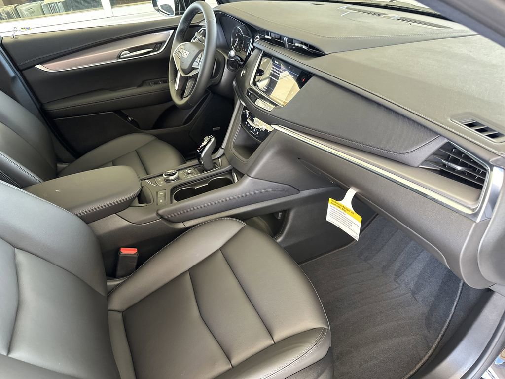 New 2026 Cadillac XT5 Luxury image 28