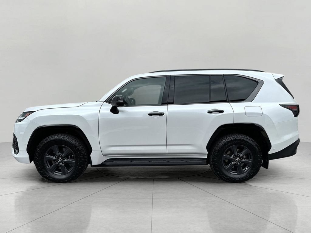 Used 2026 Lexus LX 700h Overtrail AWD/4WD image 4