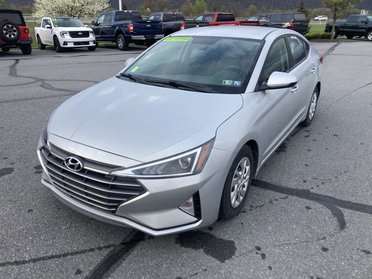 Used 2019 Hyundai Elantra SE w/ Cargo Package image 3