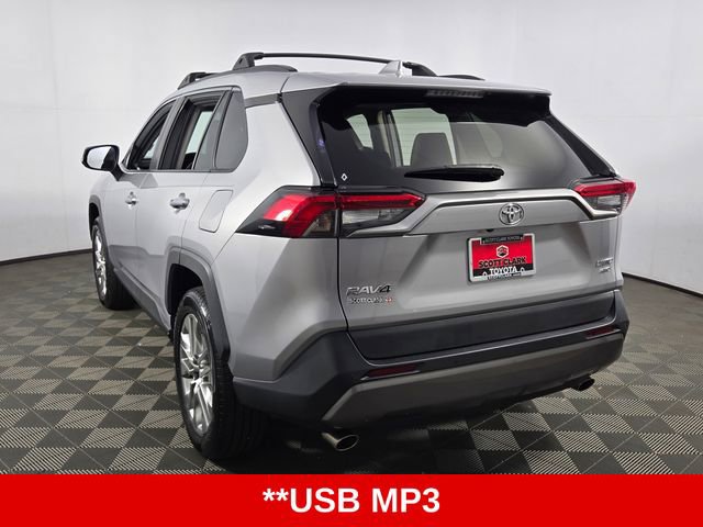Used 2020 Toyota RAV4 Limited image 6