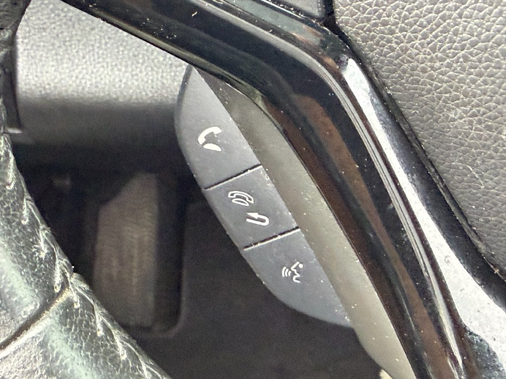 Used 2021 Honda HR-V EX-L image 31