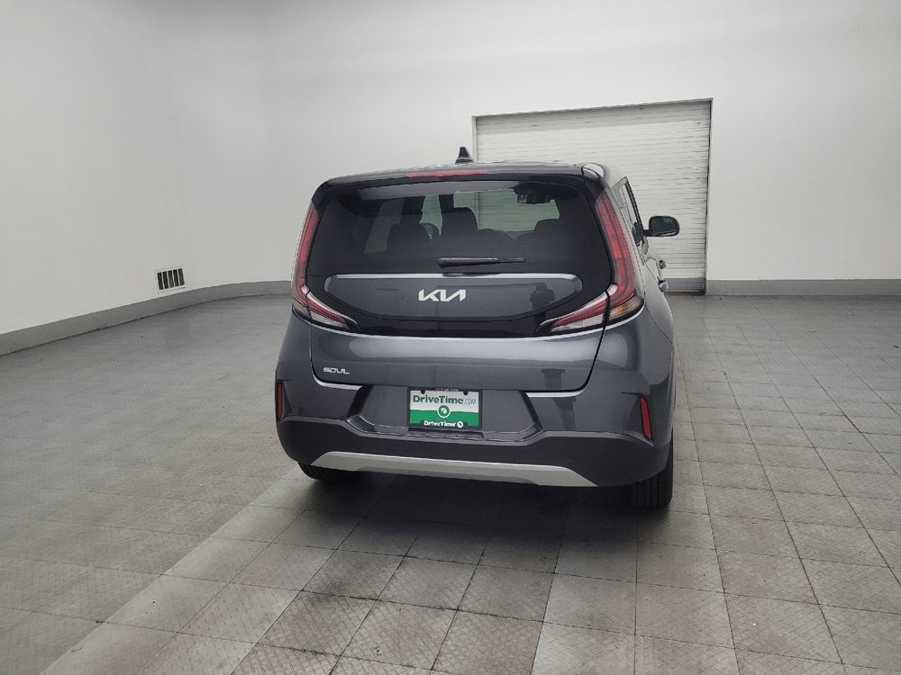 Used 2025 Kia Soul LX w/ LX Technology Package image 7