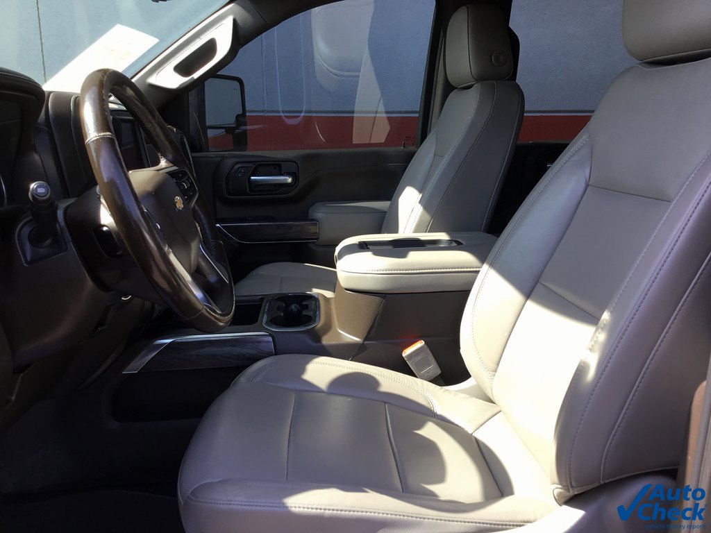 Used 2020 Chevrolet Silverado 3500 LTZ w/ LTZ Premium Package image 30