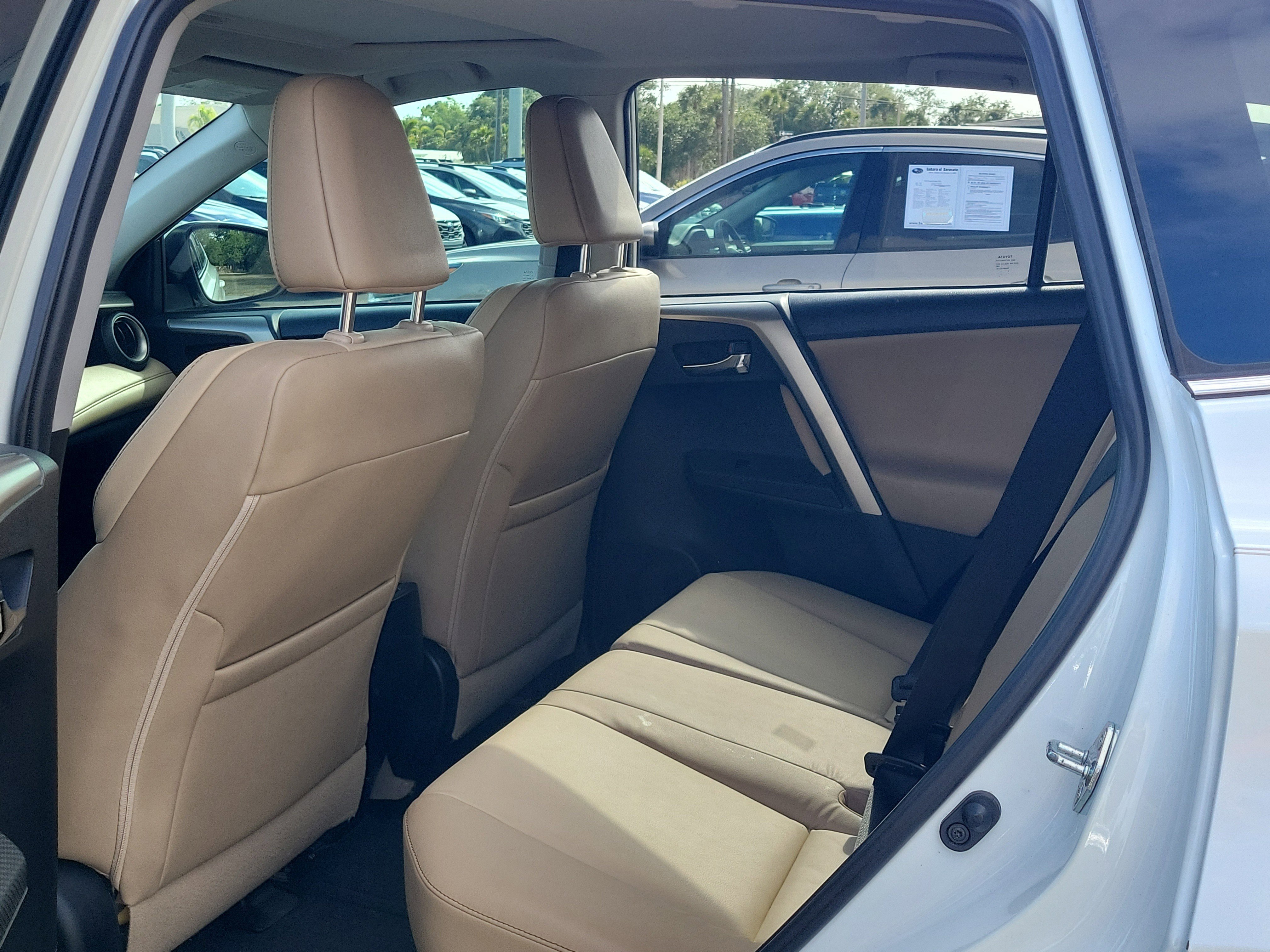 Used 2015 Toyota RAV4 Limited FWD image 14