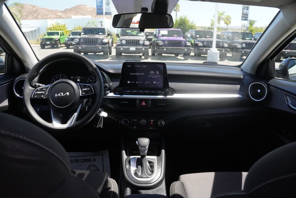 Used 2024 Kia Forte LXS w/ LXS Technology Package FWD image 33