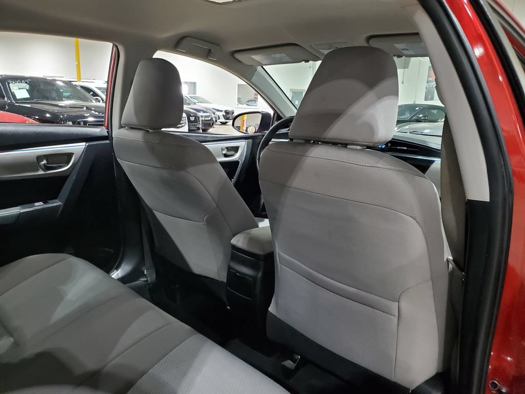 Used 2016 Toyota Corolla LE FWD image 19