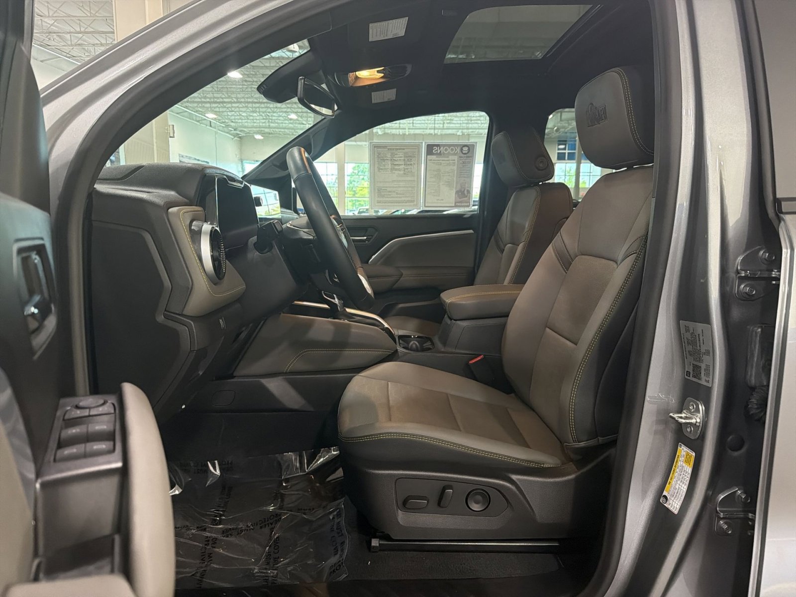 Used 2024 Chevrolet Colorado ZR2 w/ ZR2 Bison Edition AWD/4WD image 25