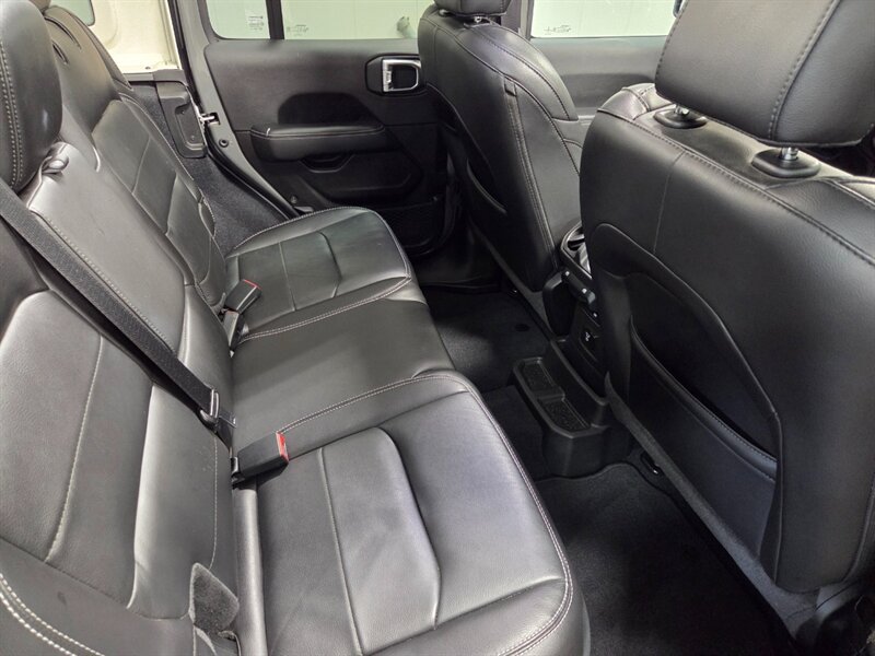 Used 2022 Jeep Wrangler Unlimited Sahara w/ LED Lighting Group AWD/4WD image 54