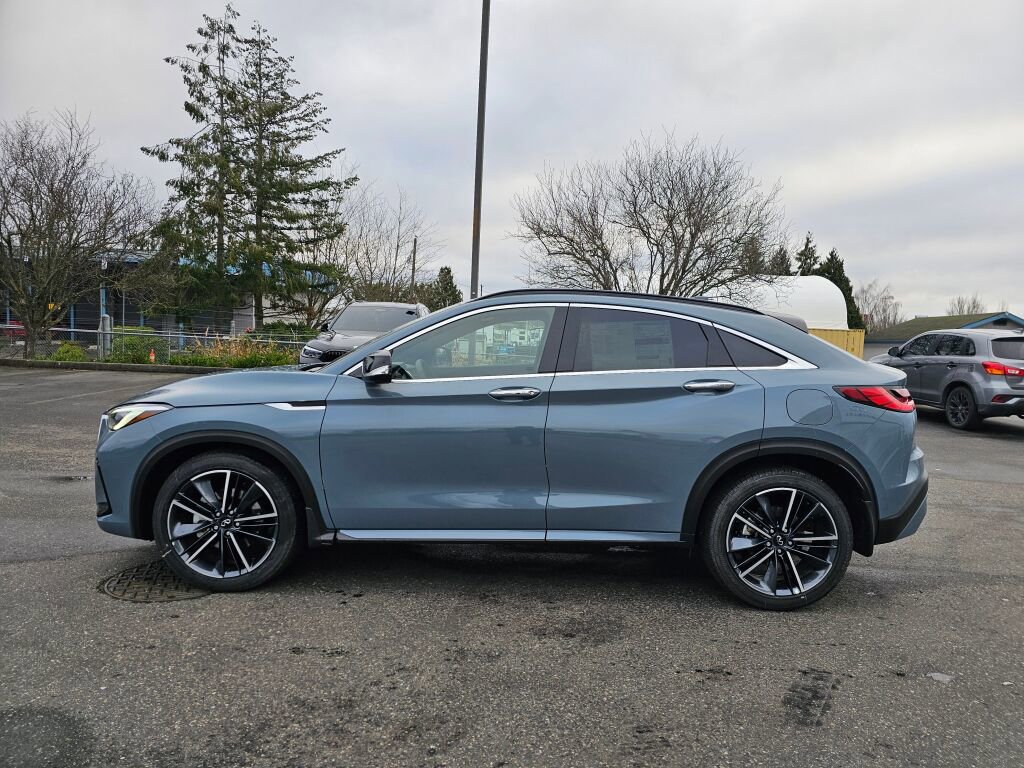 New 2025 INFINITI QX55 Essential image 4