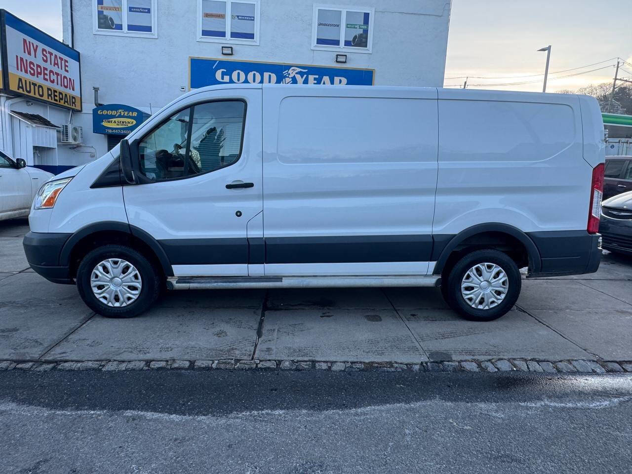 Used 2017 Ford Transit 250 130 Low Roof w/ Exterior Upgrade Package image 8