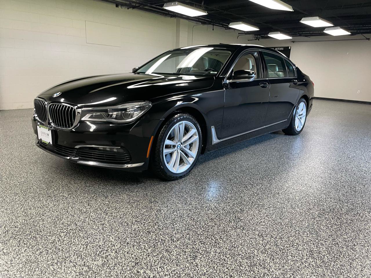 Used 2018 BMW 750i xDrive AWD/4WD image 11