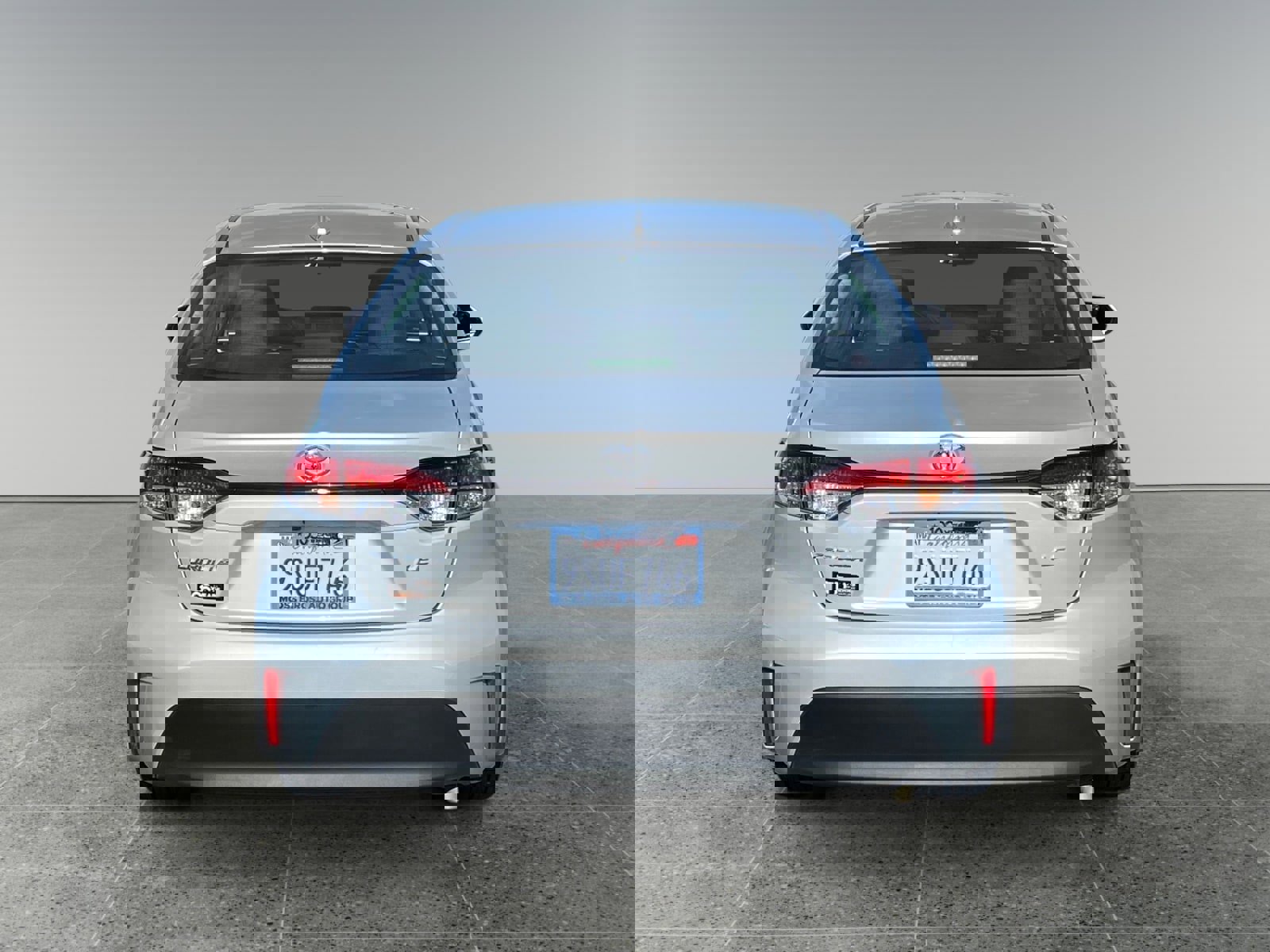 Used 2025 Toyota Corolla LE image 4