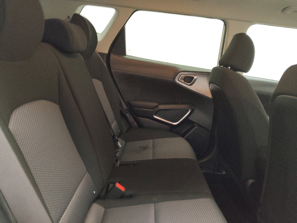 Used 2023 Kia Soul LX w/ Option Group 015 image 19