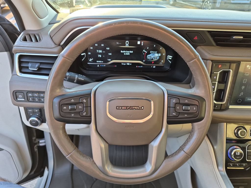 Used 2022 GMC Yukon XL Denali AWD/4WD image 25