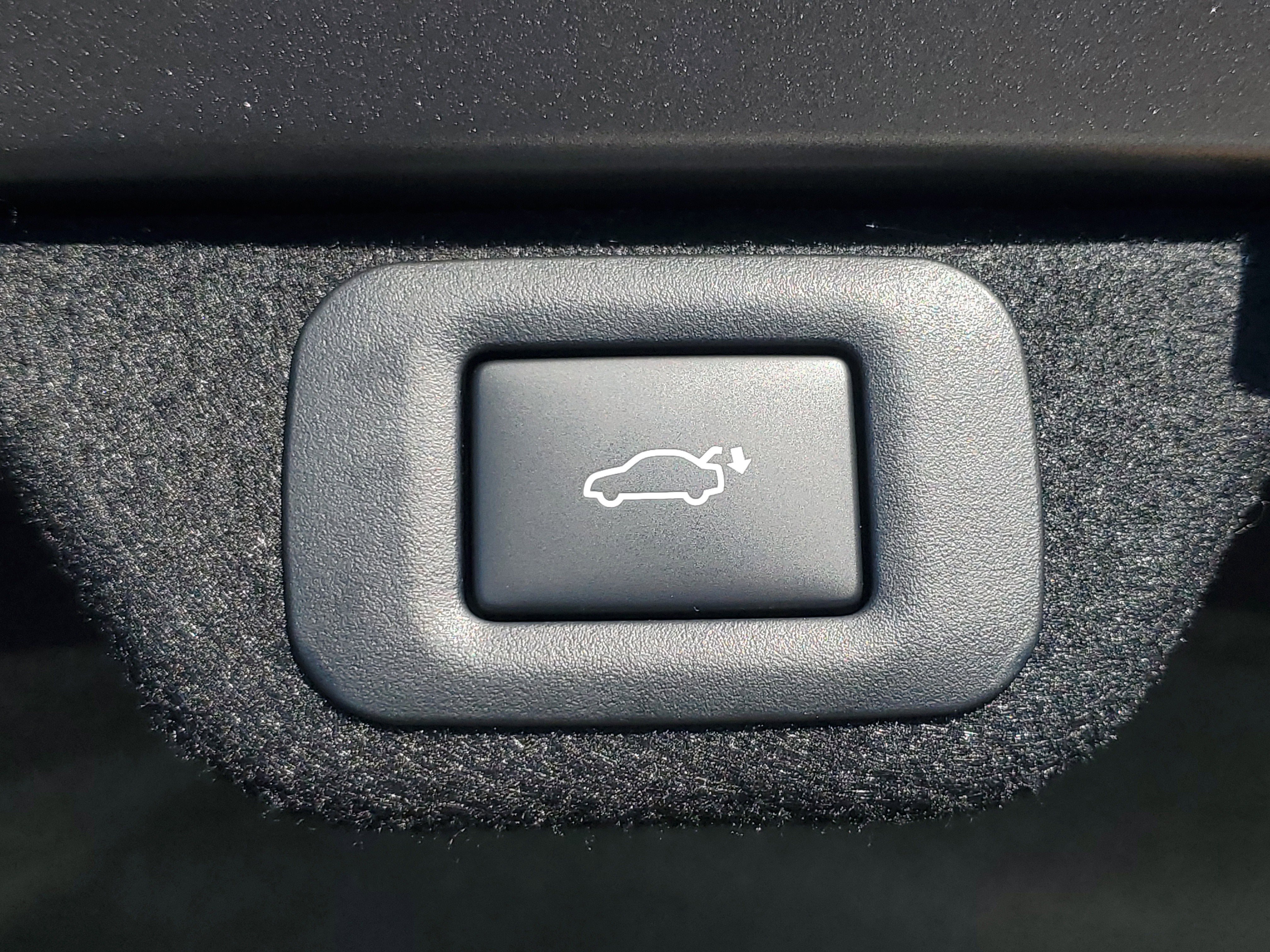 New 2026 Toyota Crown Platinum image 12