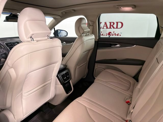 Used 2016 Lincoln MKX Reserve w/ Technology Package FWD image 14