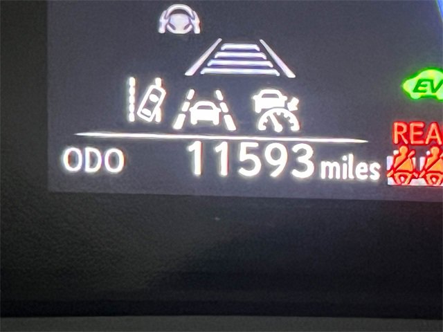 Certified 2025 Lexus UX 300h FWD image 18