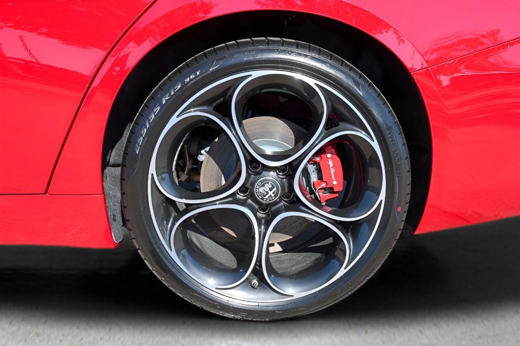 New 2025 Alfa Romeo Giulia RWD image 24