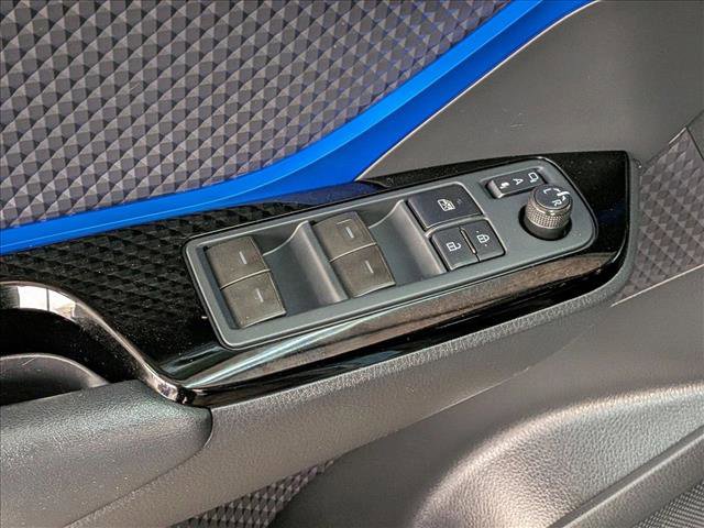 Used 2021 Toyota C-HR XLE FWD image 13