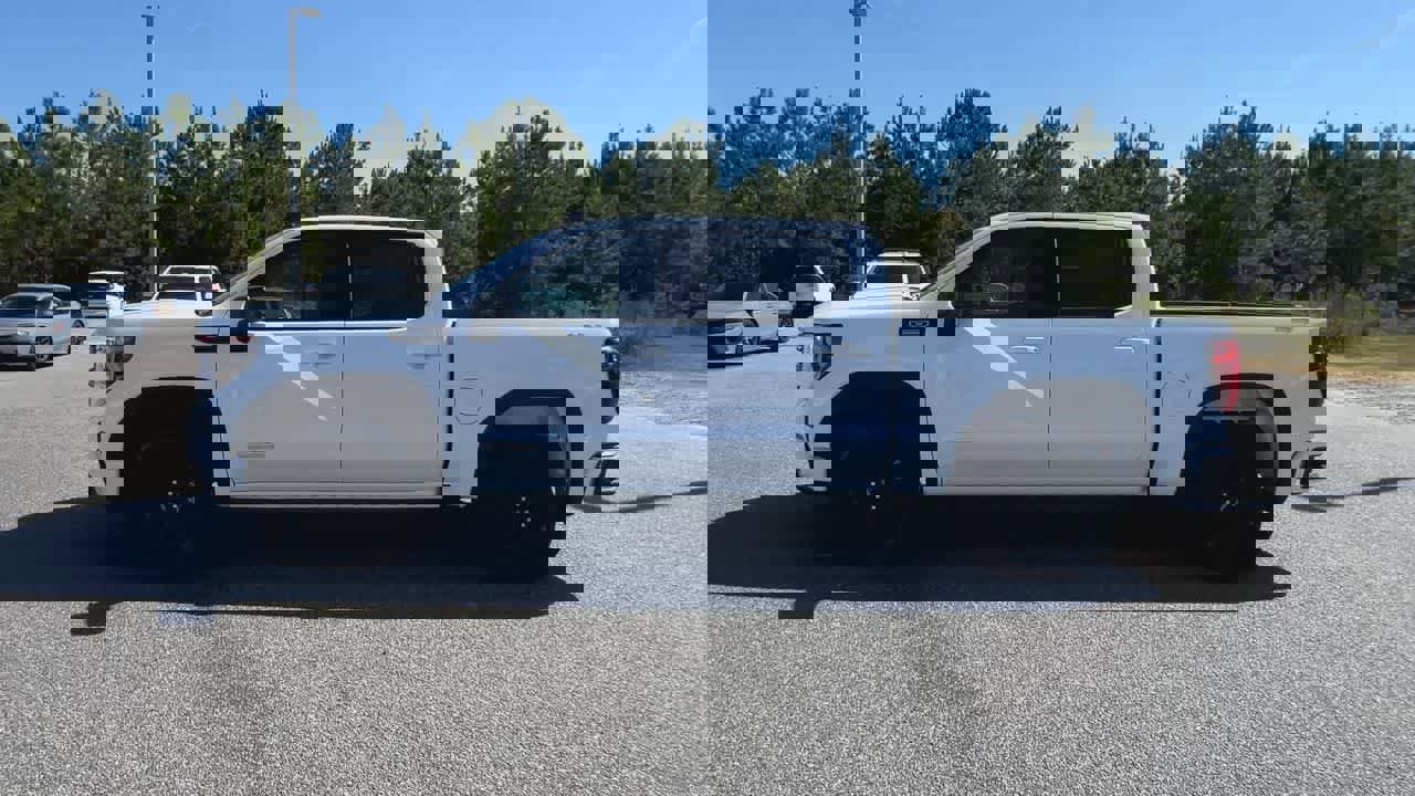 New 2026 GMC Sierra 1500 Elevation image 5