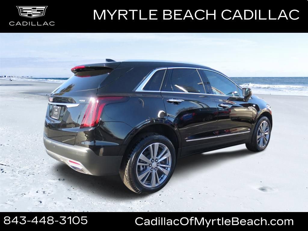 Used 2025 Cadillac XT5 Premium Luxury image 3