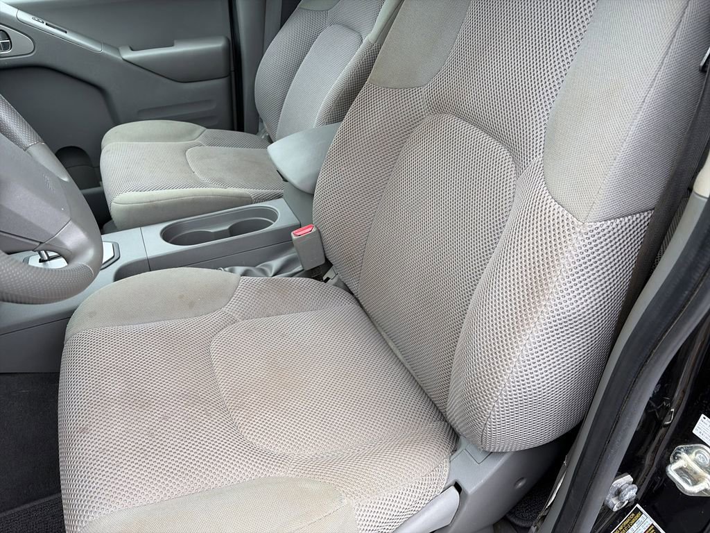 Used 2020 Nissan Frontier SV w/ Midnight Edition Floor Mats AWD/4WD image 12