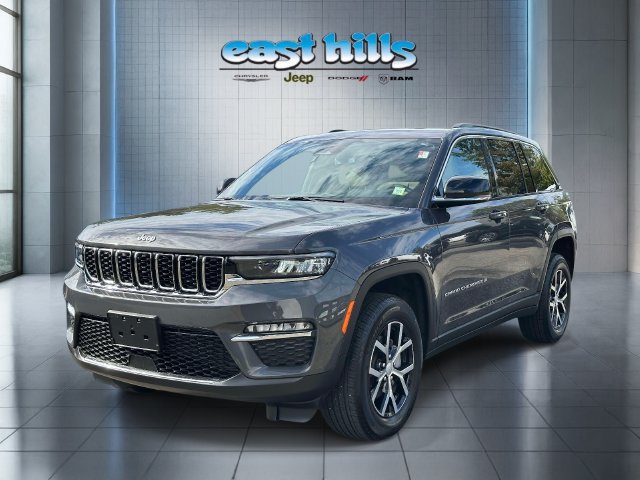 Certified 2025 Jeep Grand Cherokee Limited AWD/4WD image 7