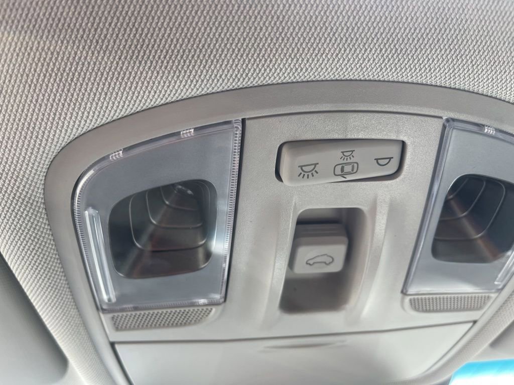 New 2023 Hyundai Kona Limited image 37