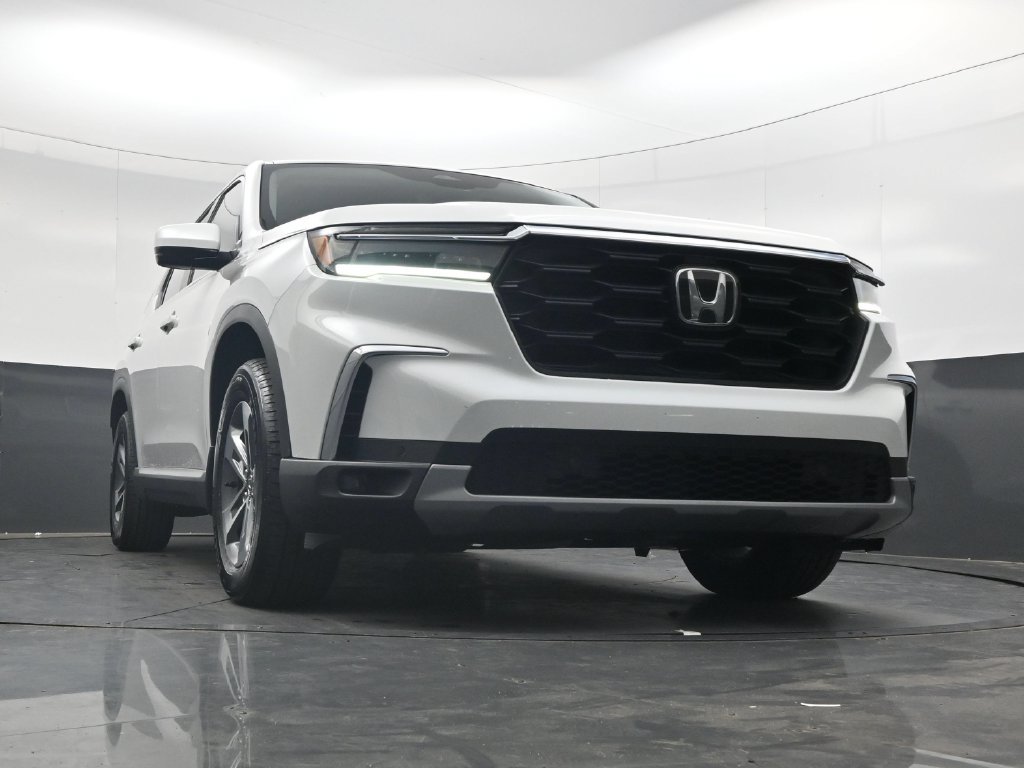 Certified 2025 Honda Pilot EX-L image 32