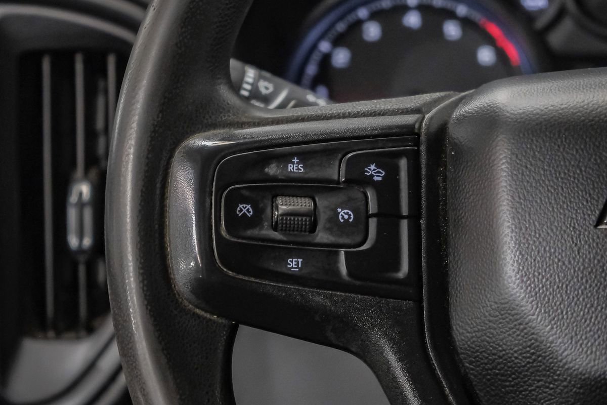 Used 2024 Chevrolet Silverado 2500 Custom w/ Custom Value Package AWD/4WD image 17