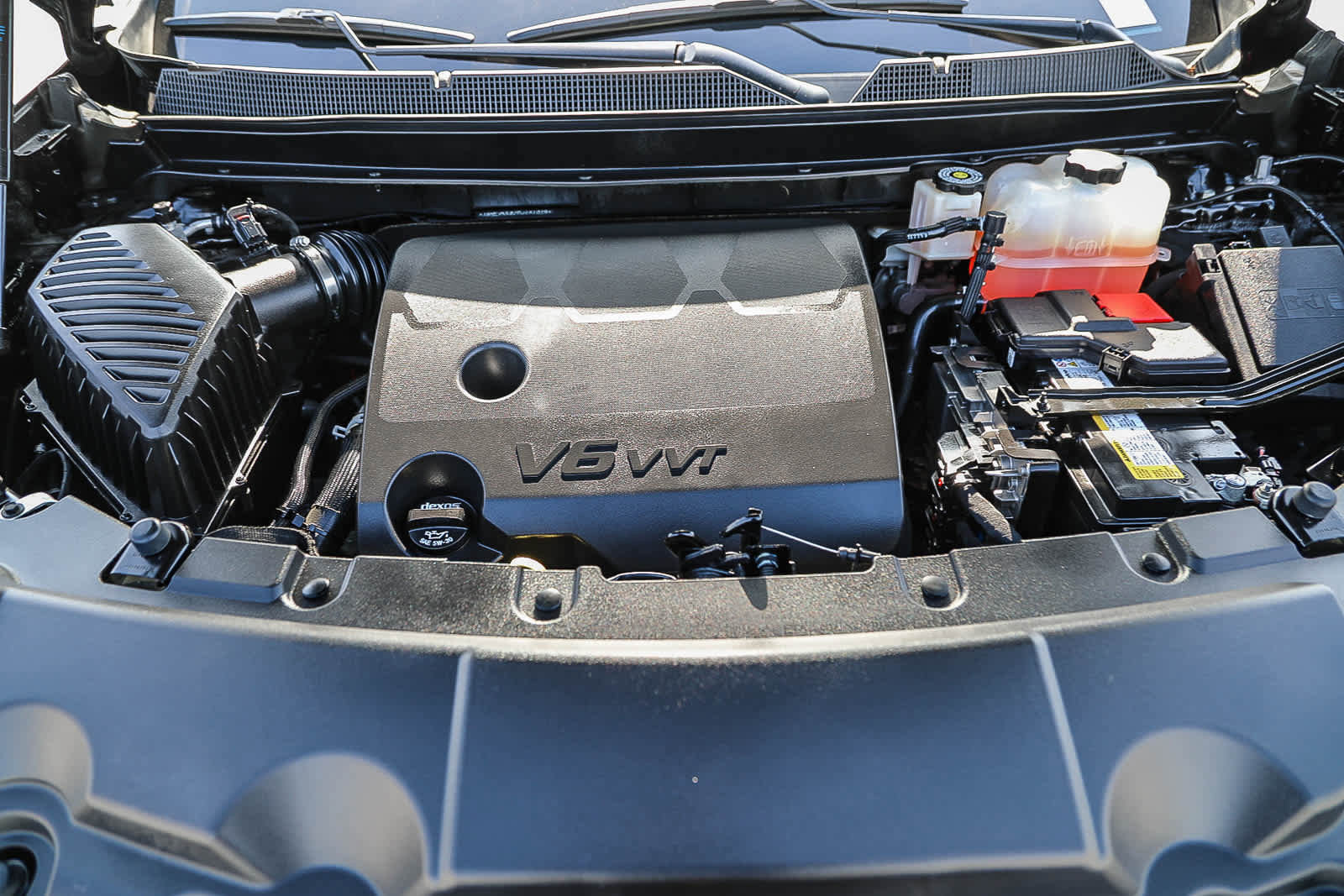 Used 2023 Chevrolet Traverse Premier w/ Redline Edition image 27