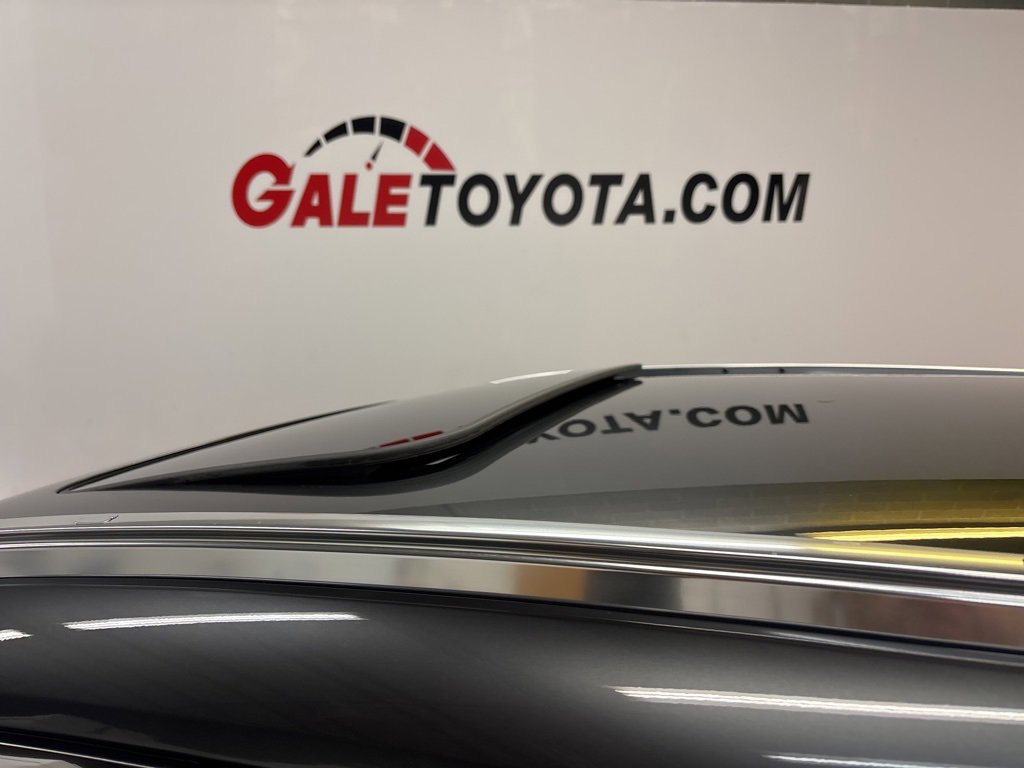 Used 2019 MAZDA CX-9 Signature image 4