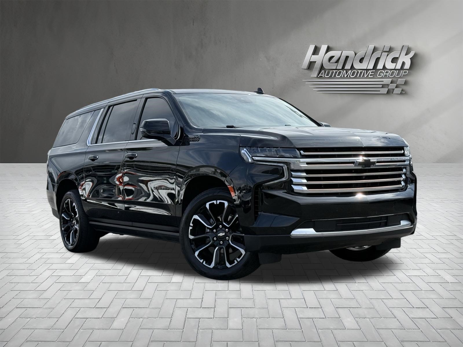 Used 2023 Chevrolet Suburban High Country w/ Premium Package AWD/4WD image 2