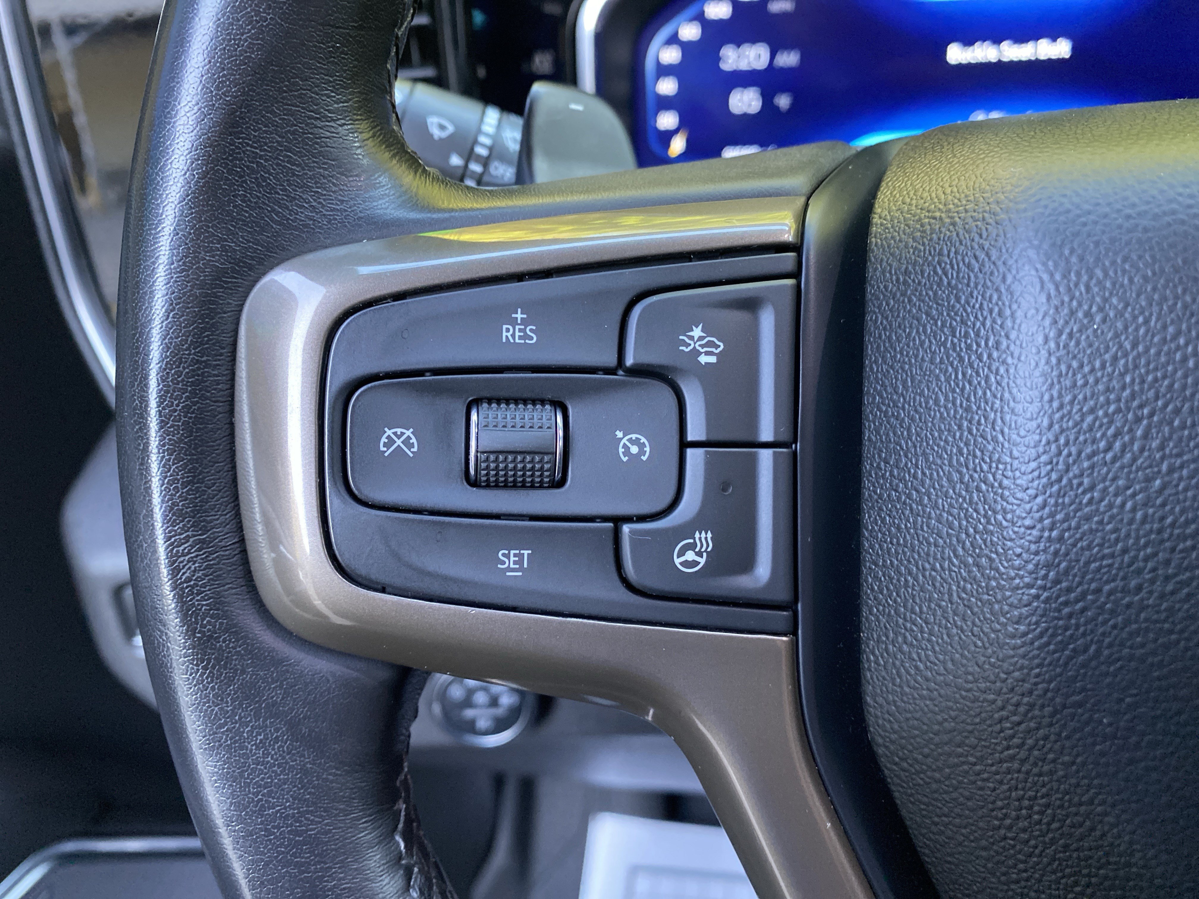 Used 2023 Chevrolet Silverado 1500 High Country w/ High Country Premium Package AWD/4WD image 21
