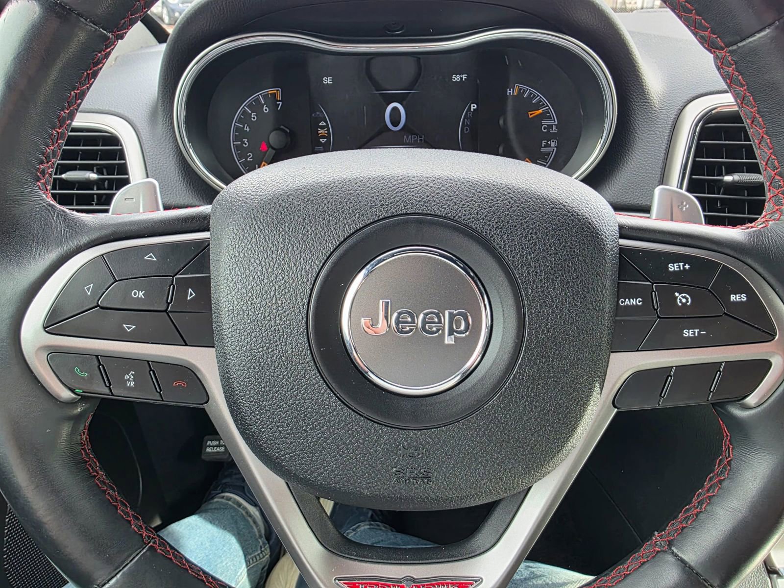 Used 2018 Jeep Grand Cherokee Trailhawk AWD/4WD image 12