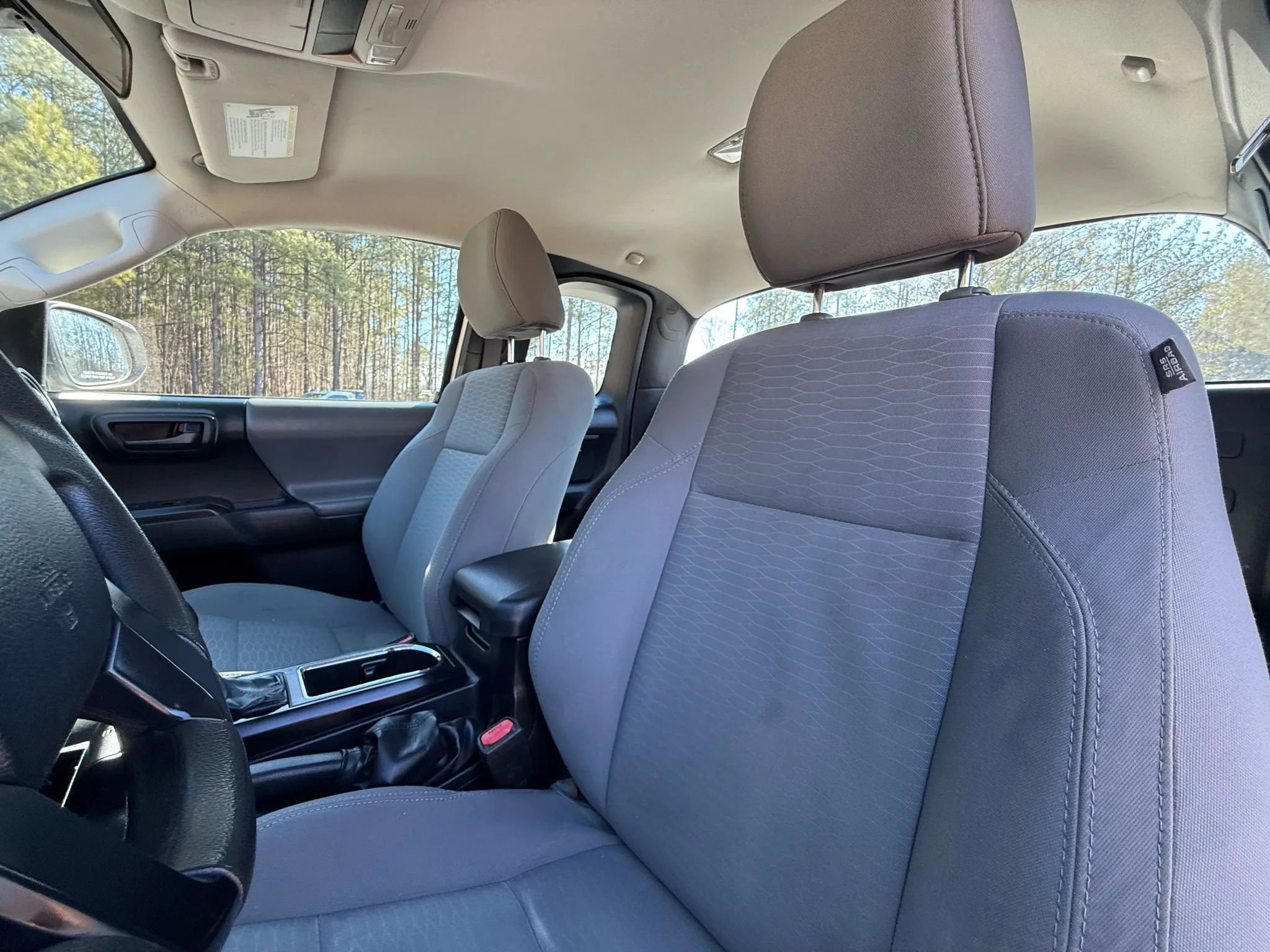 Used 2016 Toyota Tacoma SR image 14