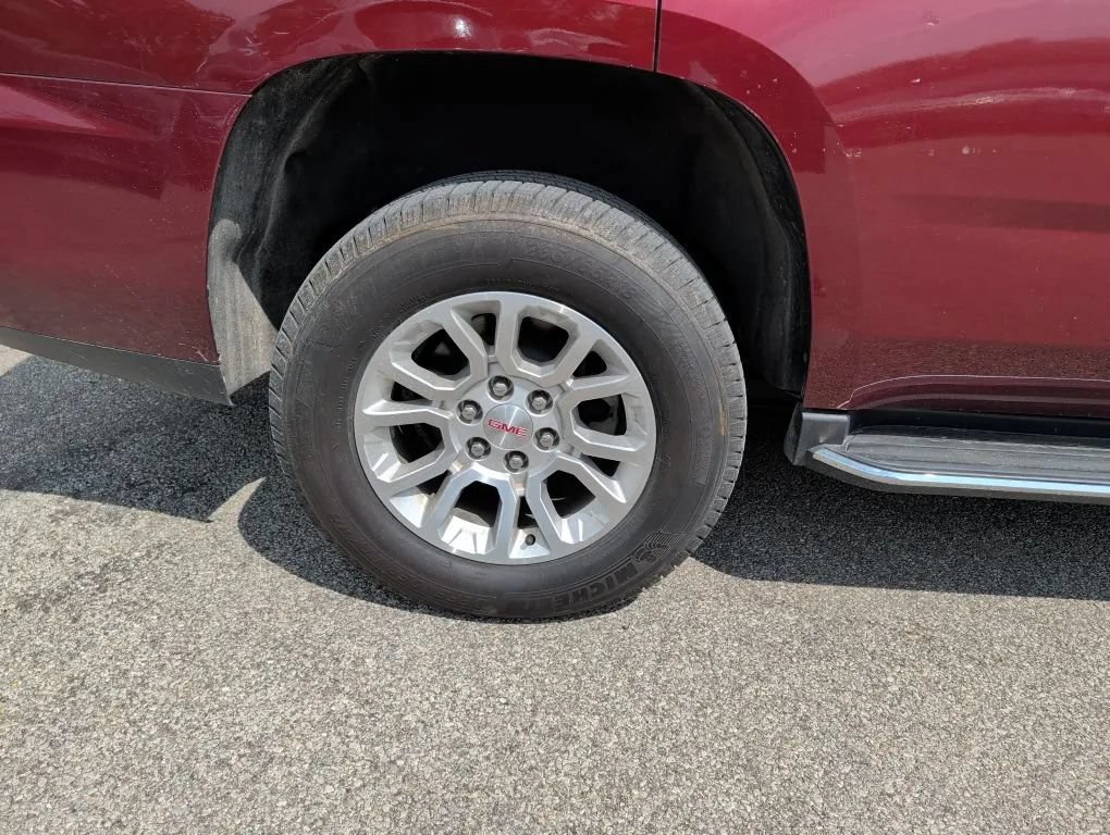 Used 2019 GMC Yukon SLT AWD/4WD image 16