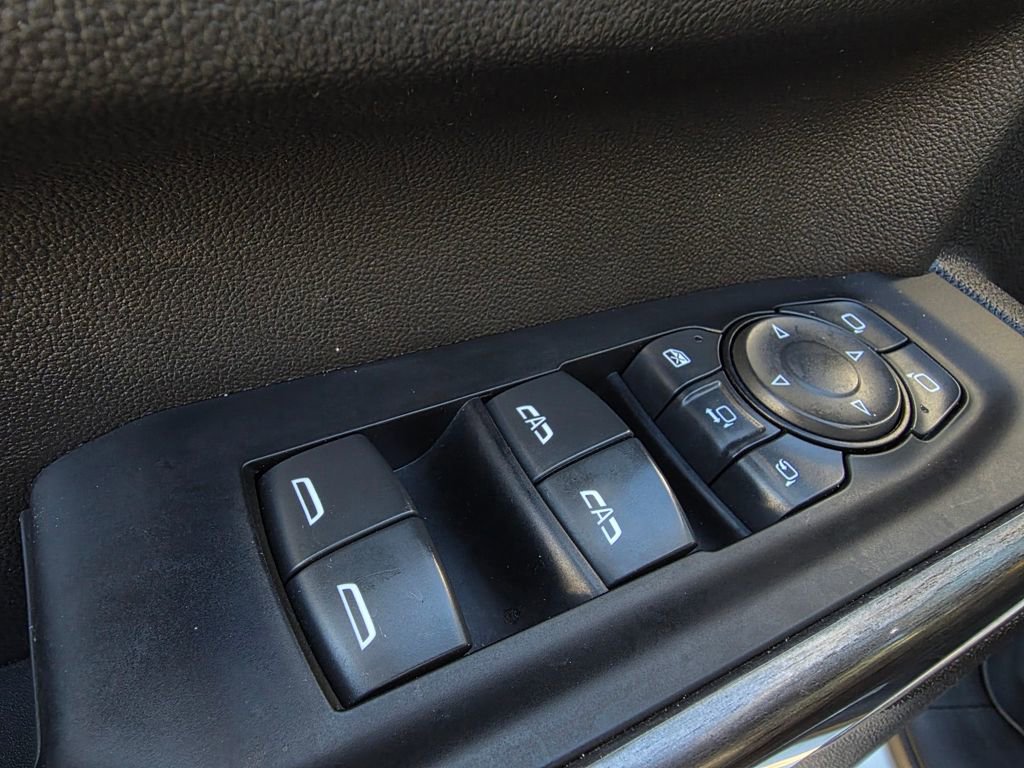 Used 2022 Chevrolet Silverado 2500 LTZ w/ Z71 Off-Road Package image 12