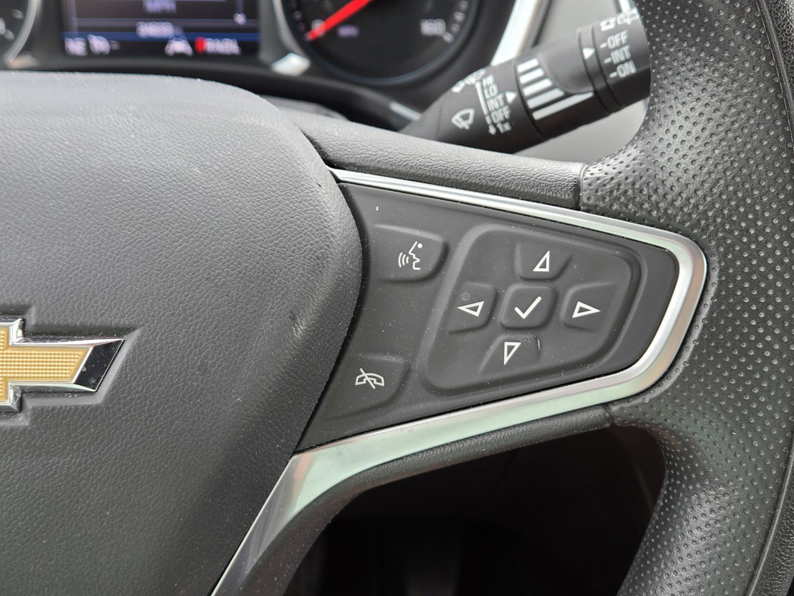 Used 2023 Chevrolet Equinox LS w/ LS Convenience Package FWD image 24