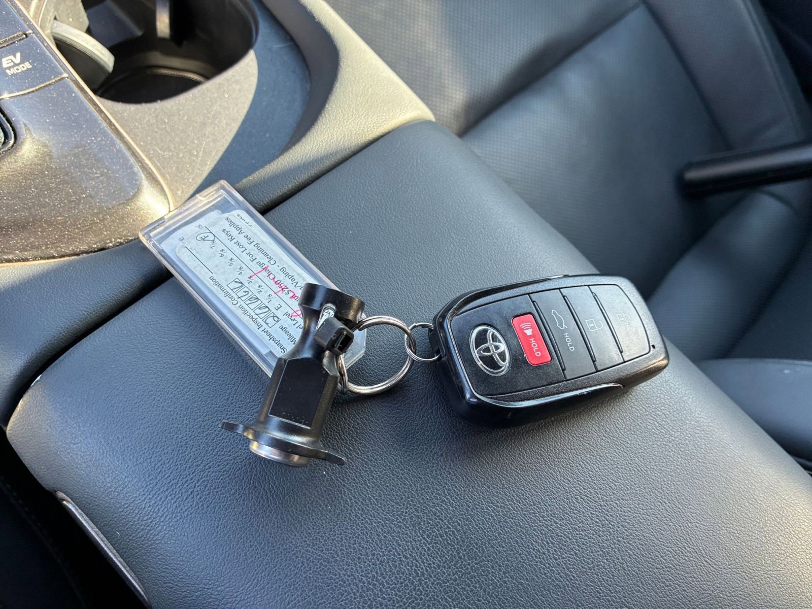 Used 2025 Toyota Crown XLE image 27