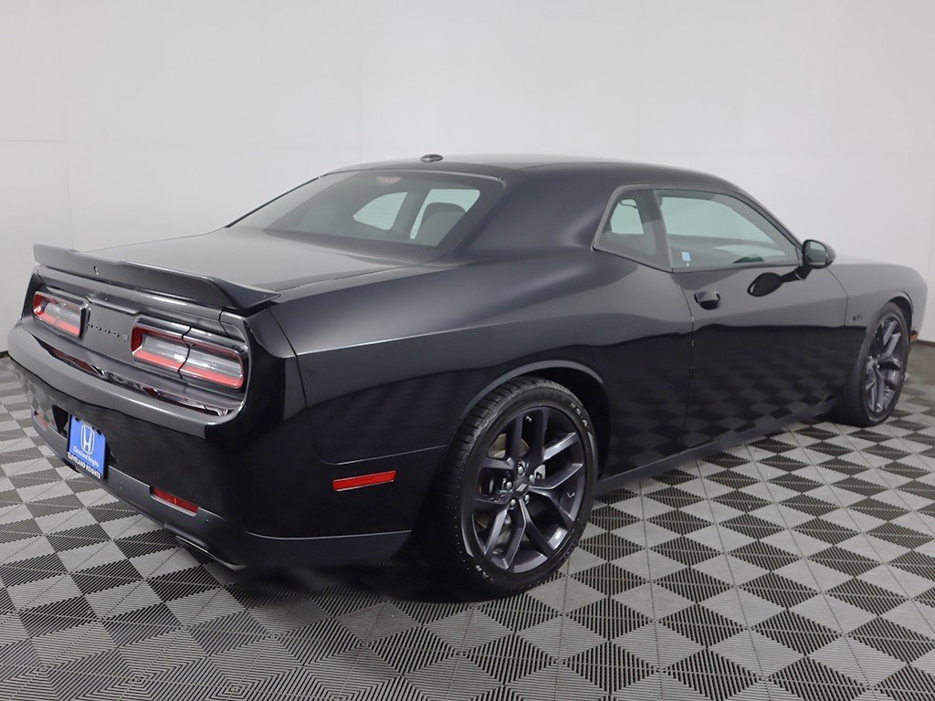 Used 2023 Dodge Challenger R/T w/ Blacktop Package image 7